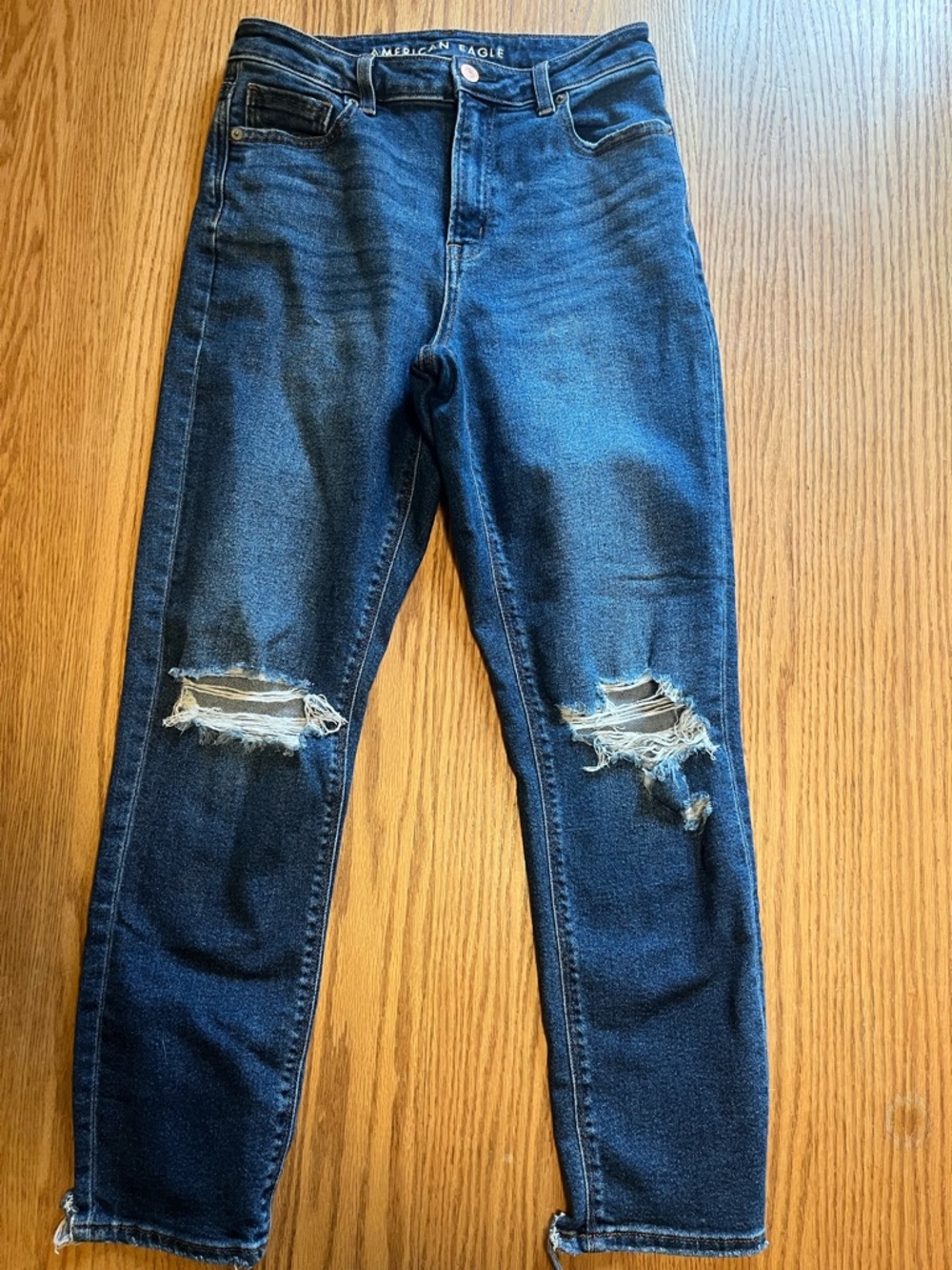 American Eagle Mom Straight Jeans Women 4 Distressed Denim